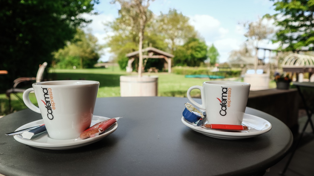 Terras koffie drinken Achterhoek